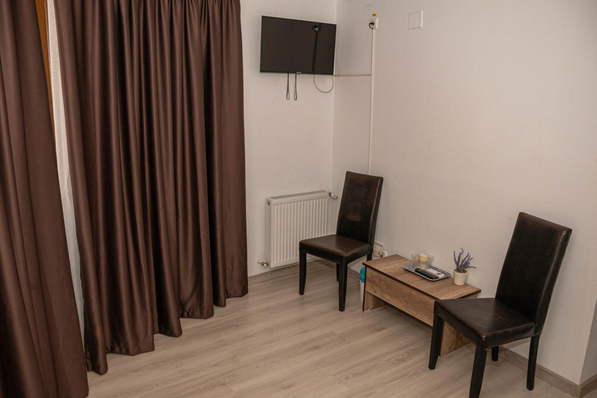 Occidental Wise Transit Hotel 부쿠레슈티 외부 사진